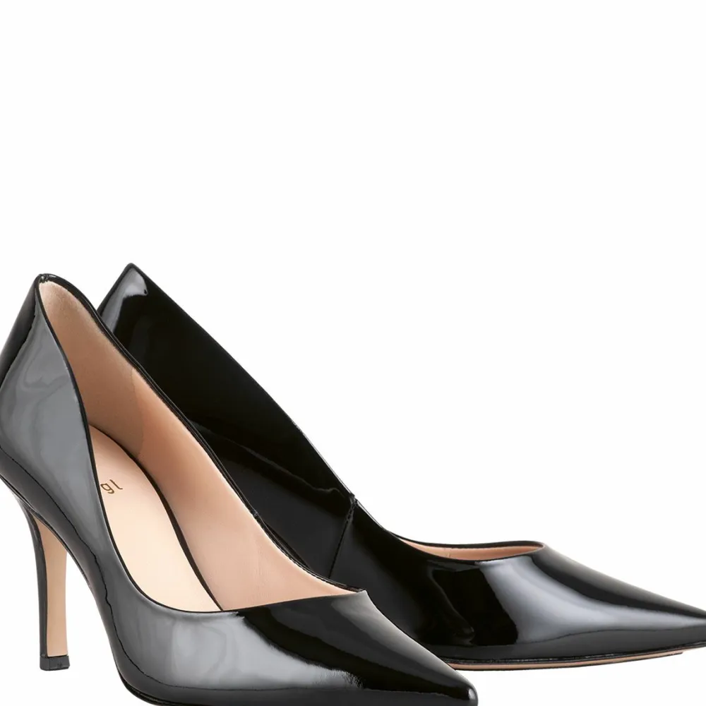 Online Boulevard 70 Women Pumps