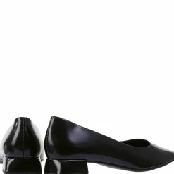 Shop Isabelle Women Ballerinas
