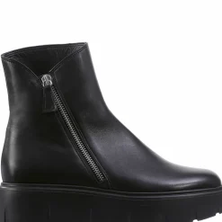 New Travis Women Booties